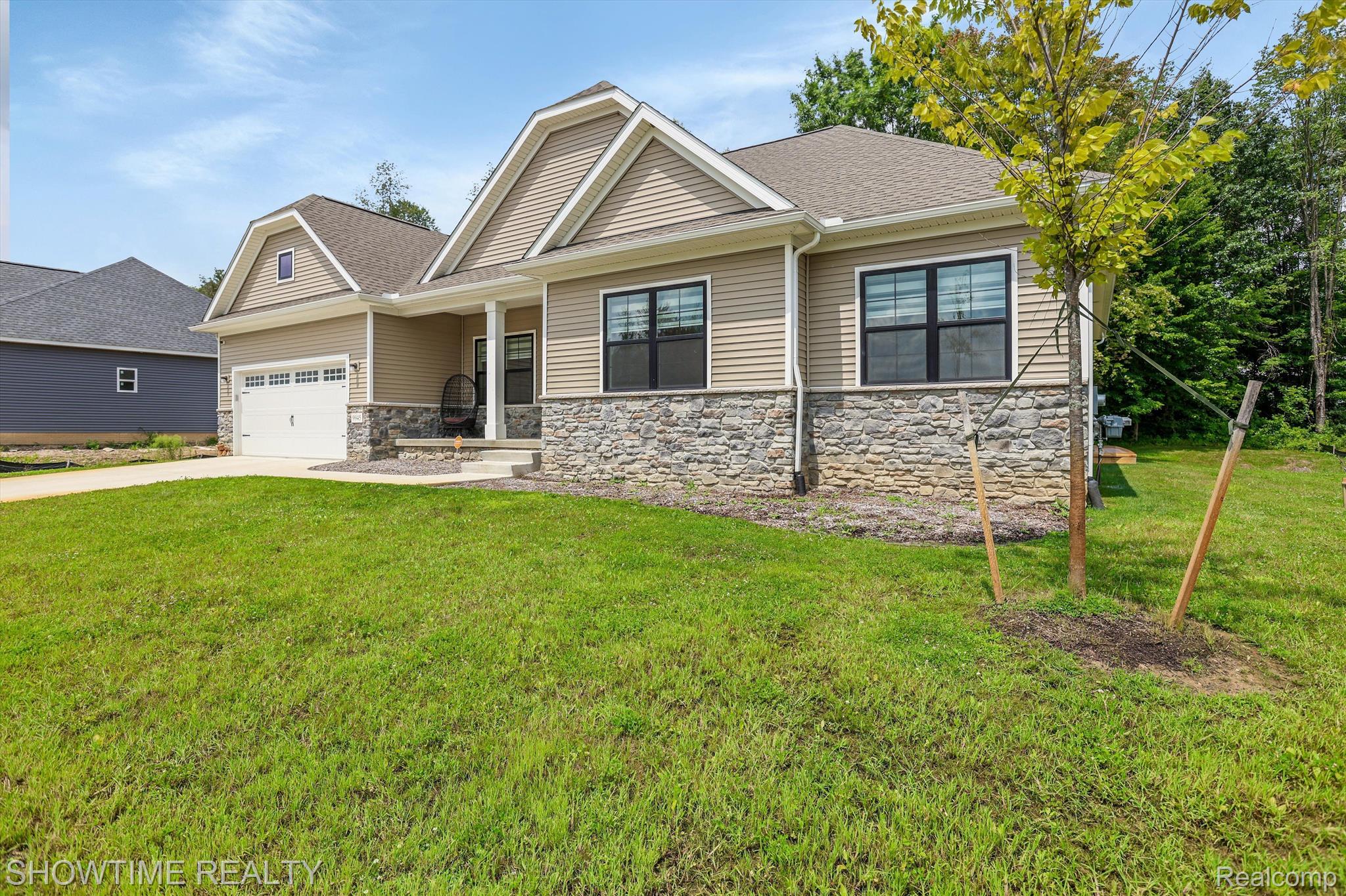 9945 HAVENDALE Drive