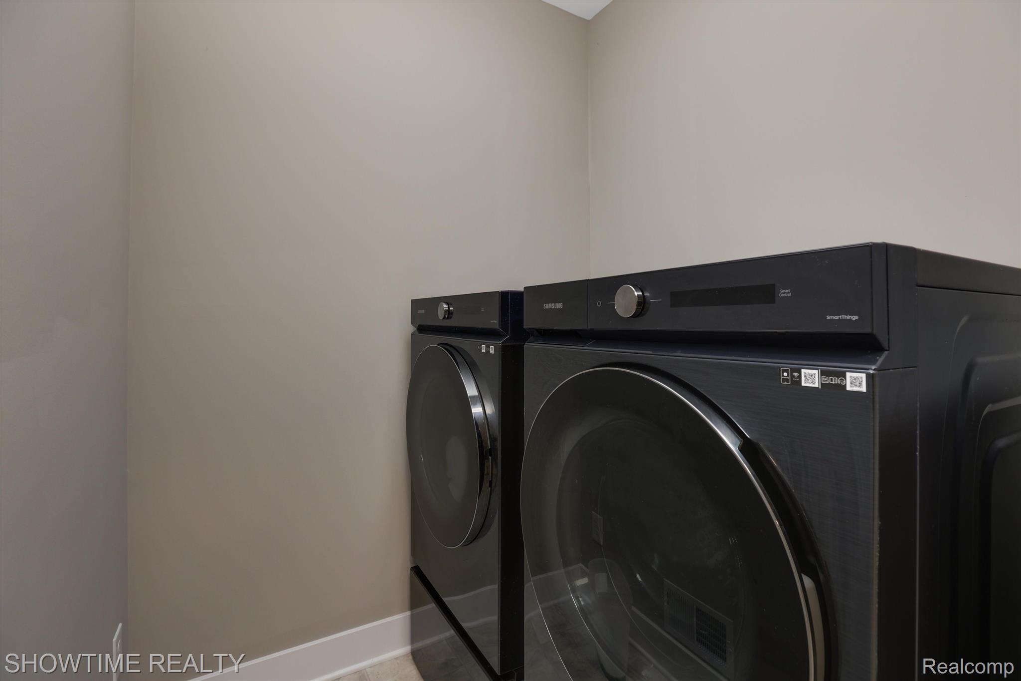 9945 HAVENDALE Drive