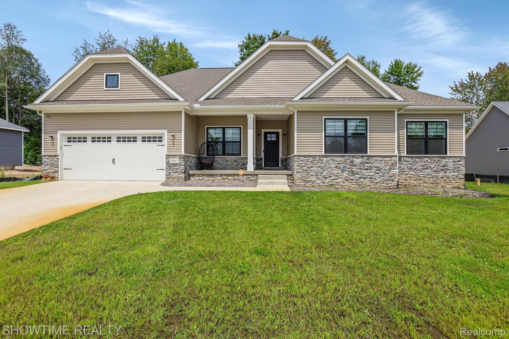 9945 HAVENDALE Drive