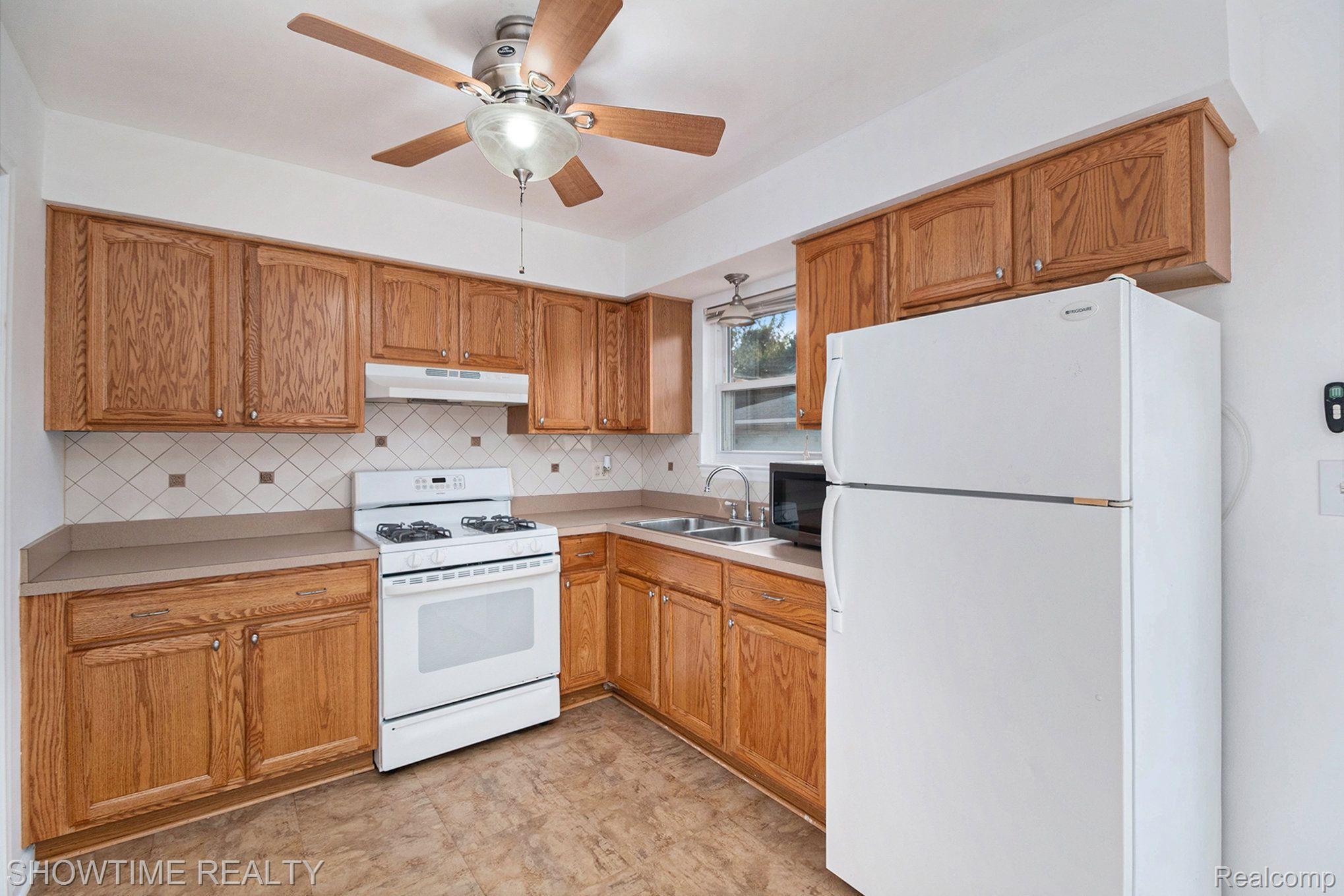 27215 WAGNER Drive