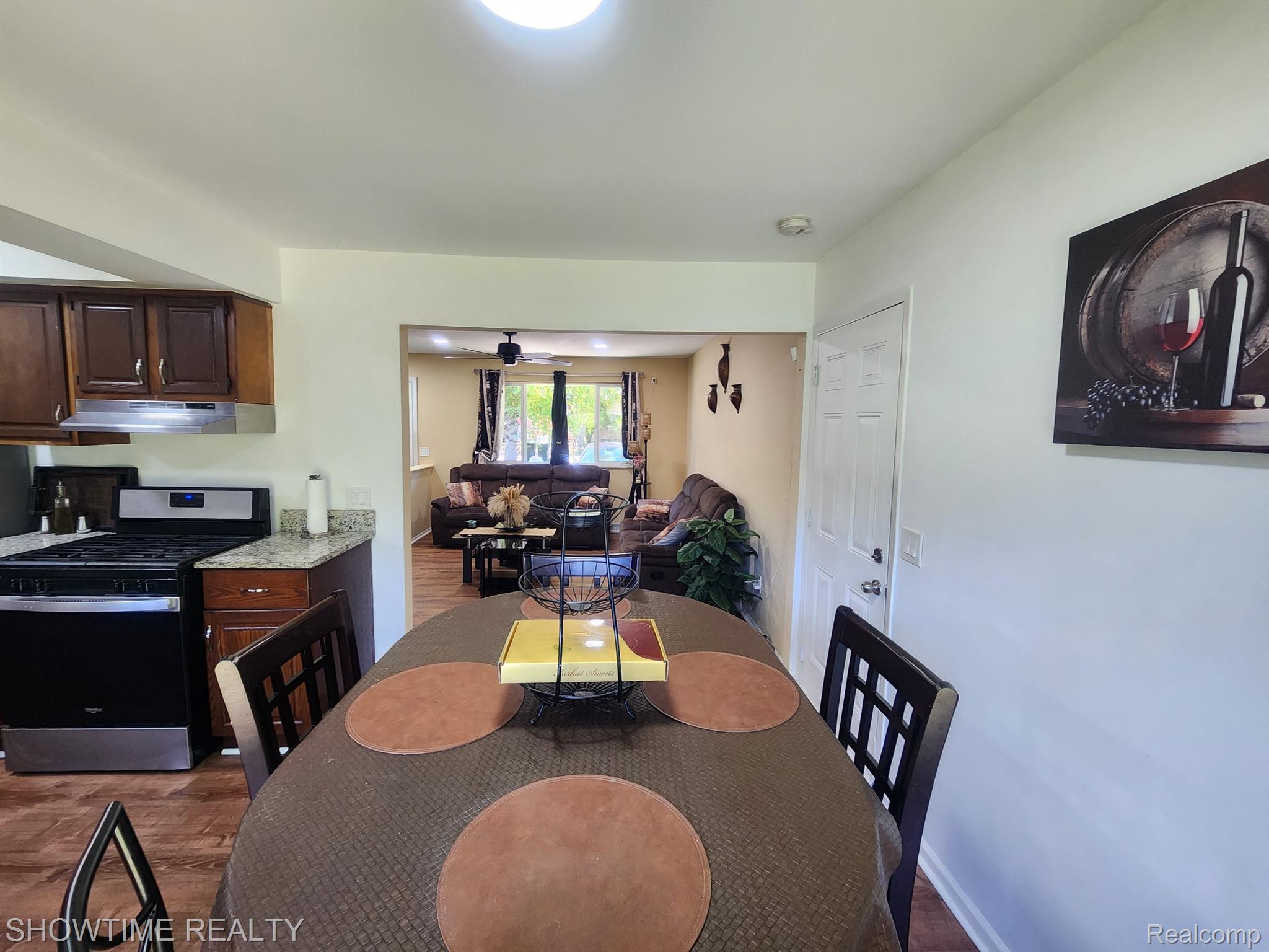 3307 GERALD Avenue