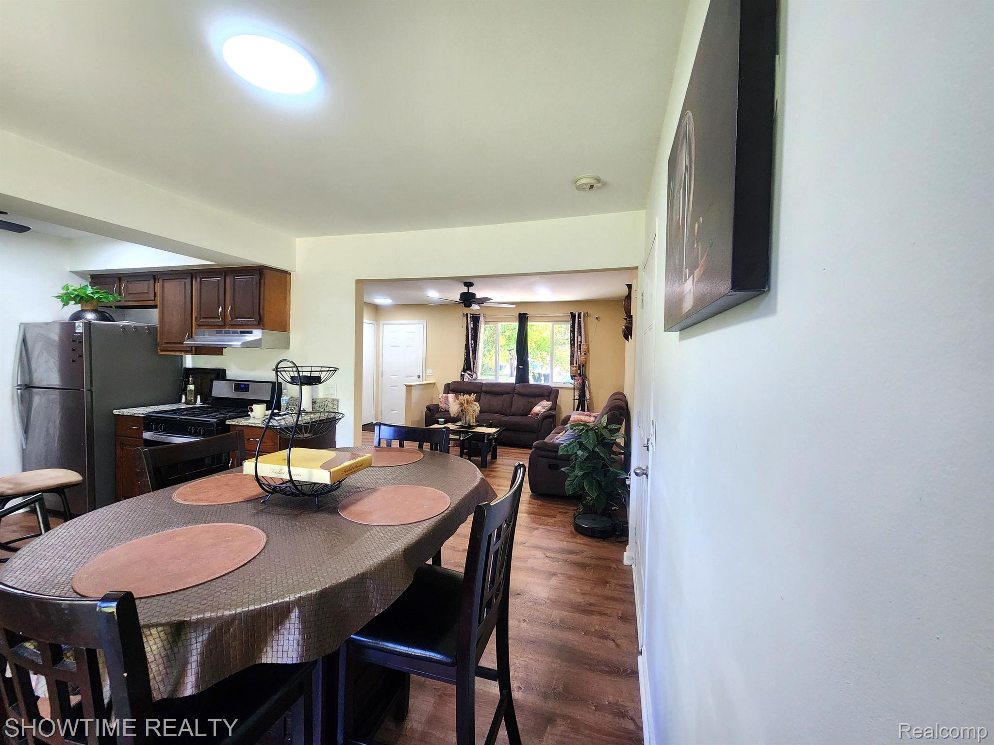 3307 GERALD Avenue