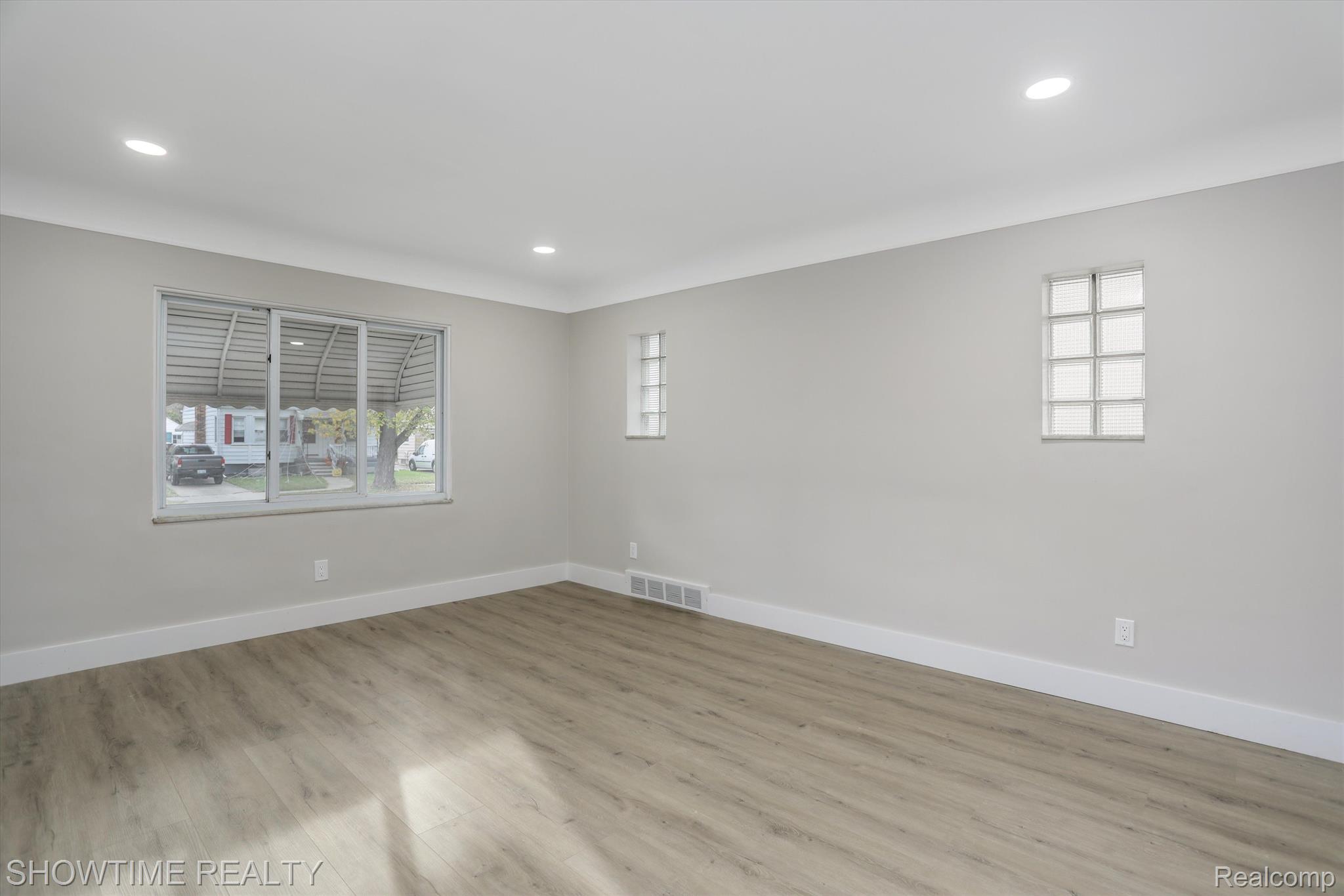 19993 ELKHART Street