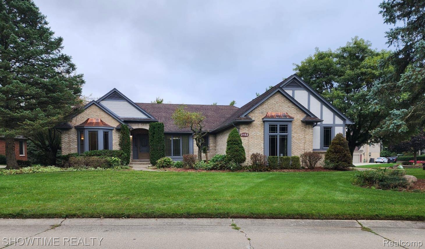 2152 REGENCY HILLS Drive