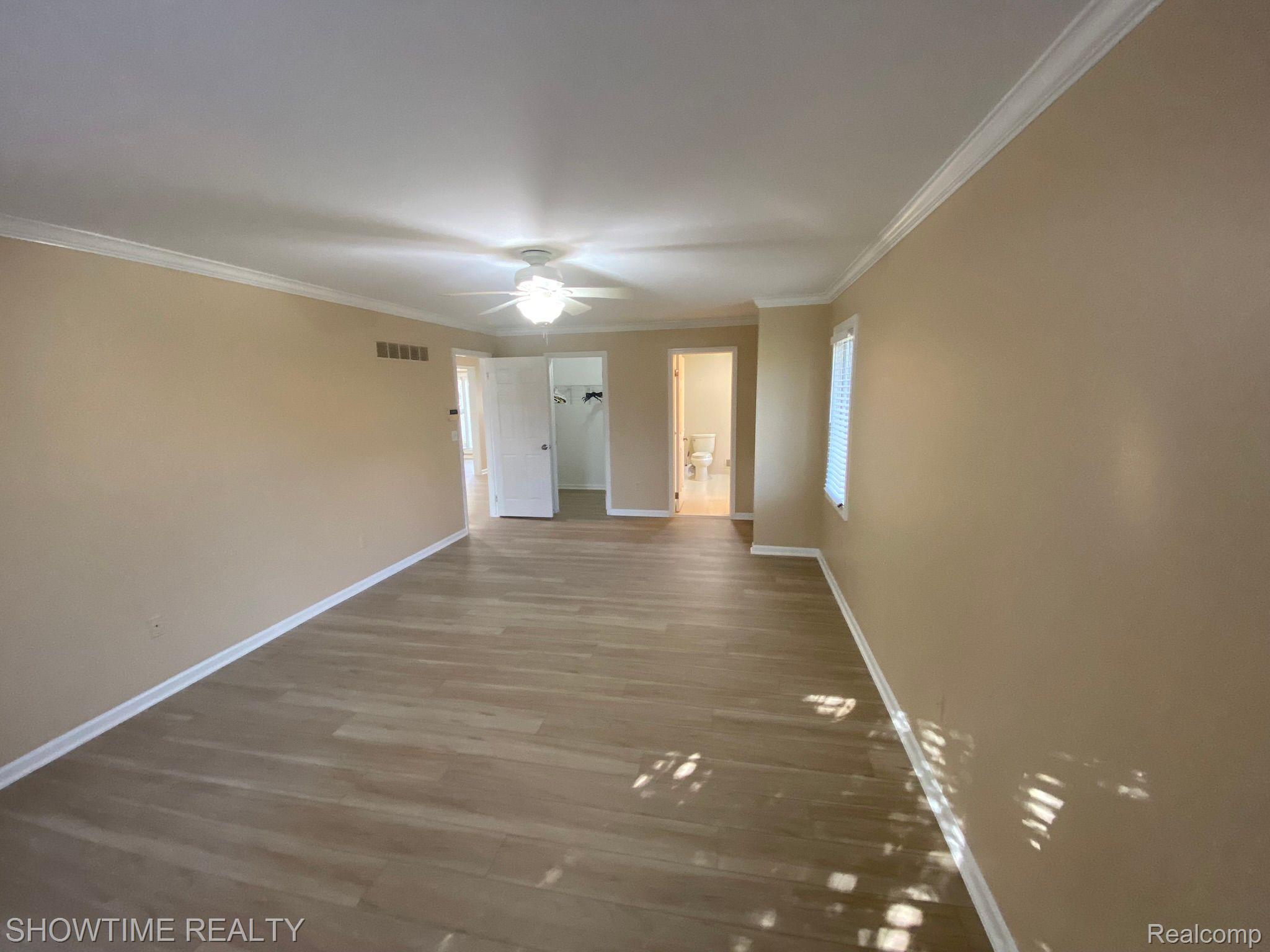 2152 REGENCY HILLS Drive