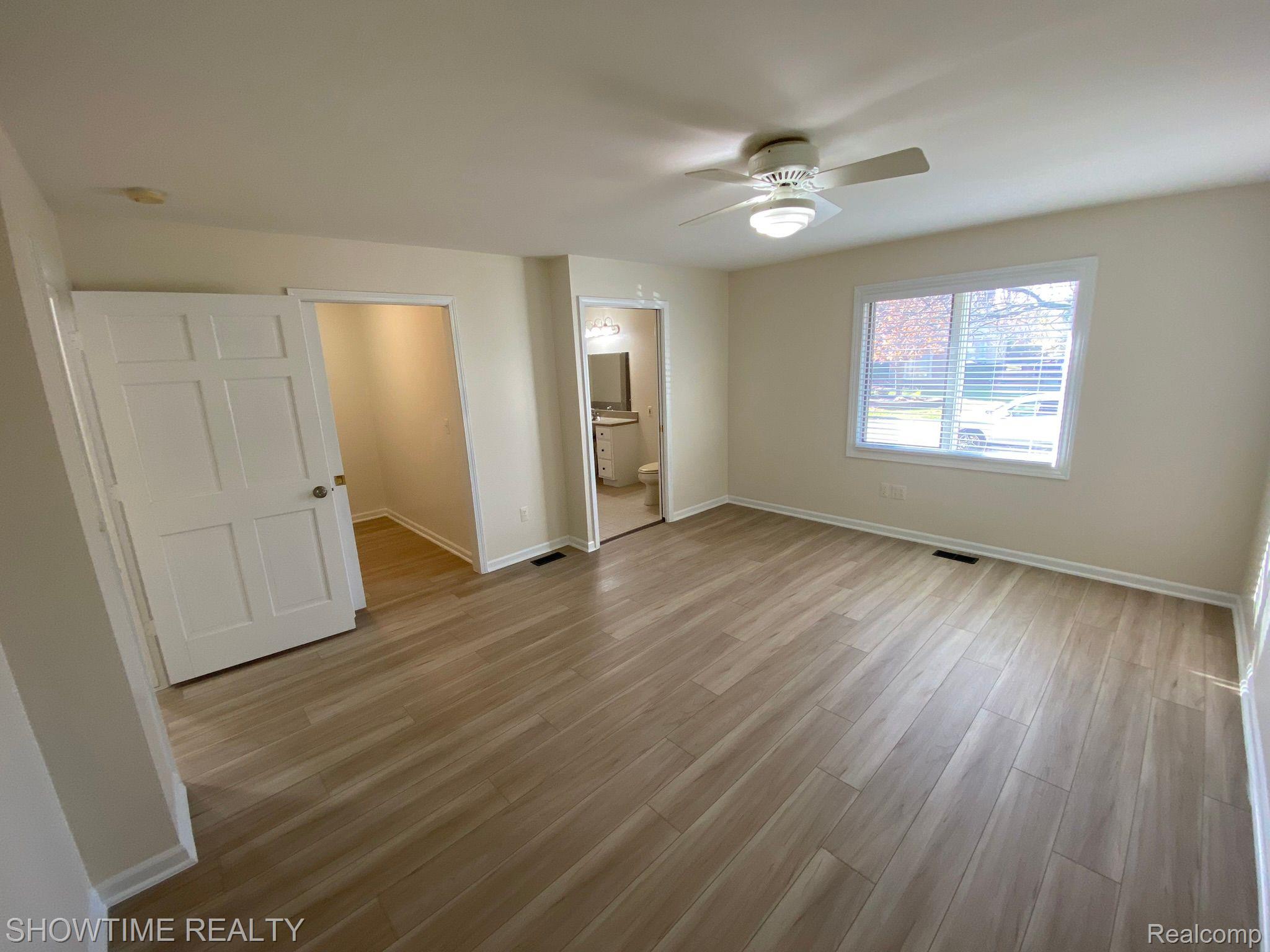 2152 REGENCY HILLS Drive