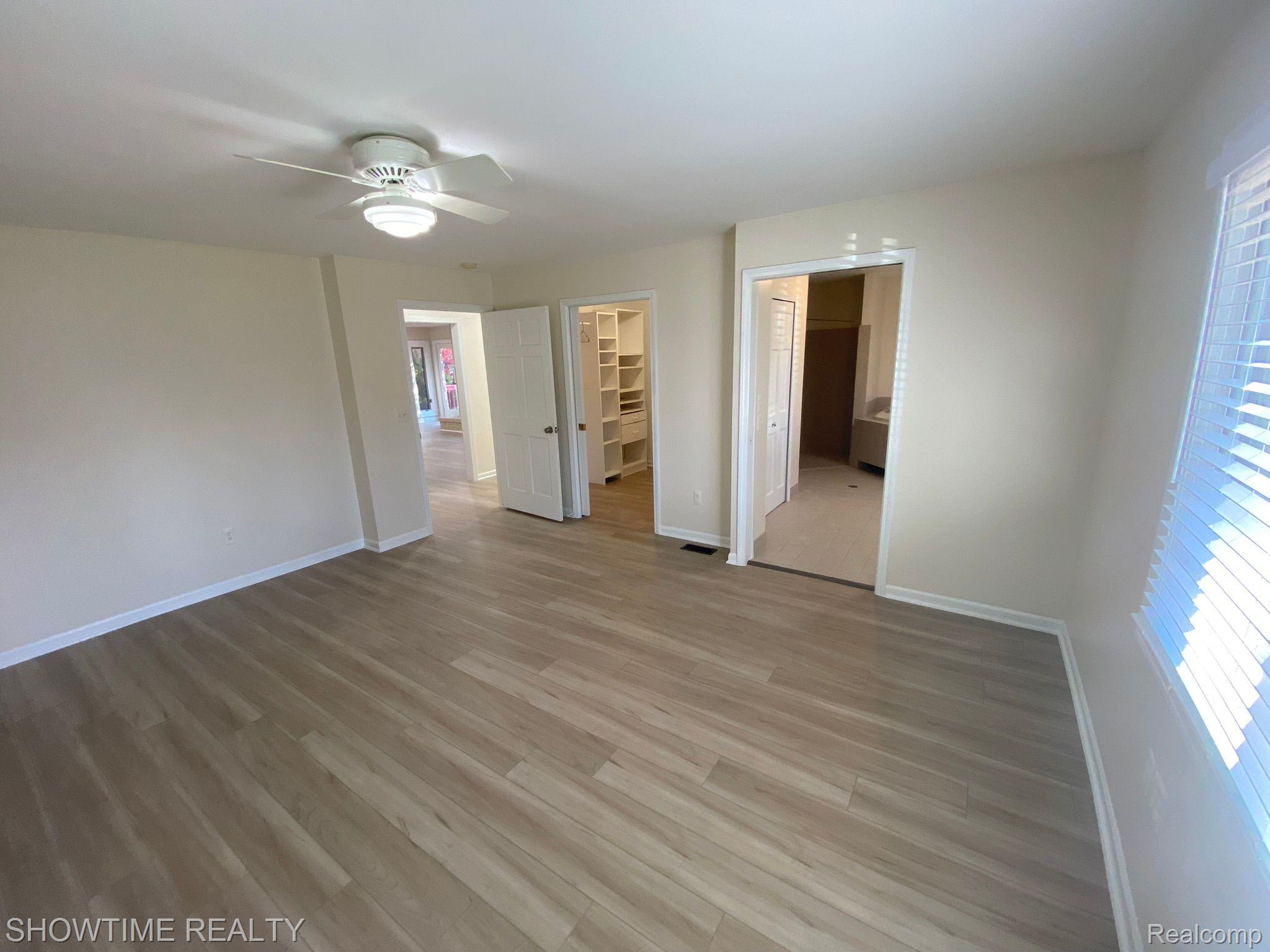 2152 REGENCY HILLS Drive