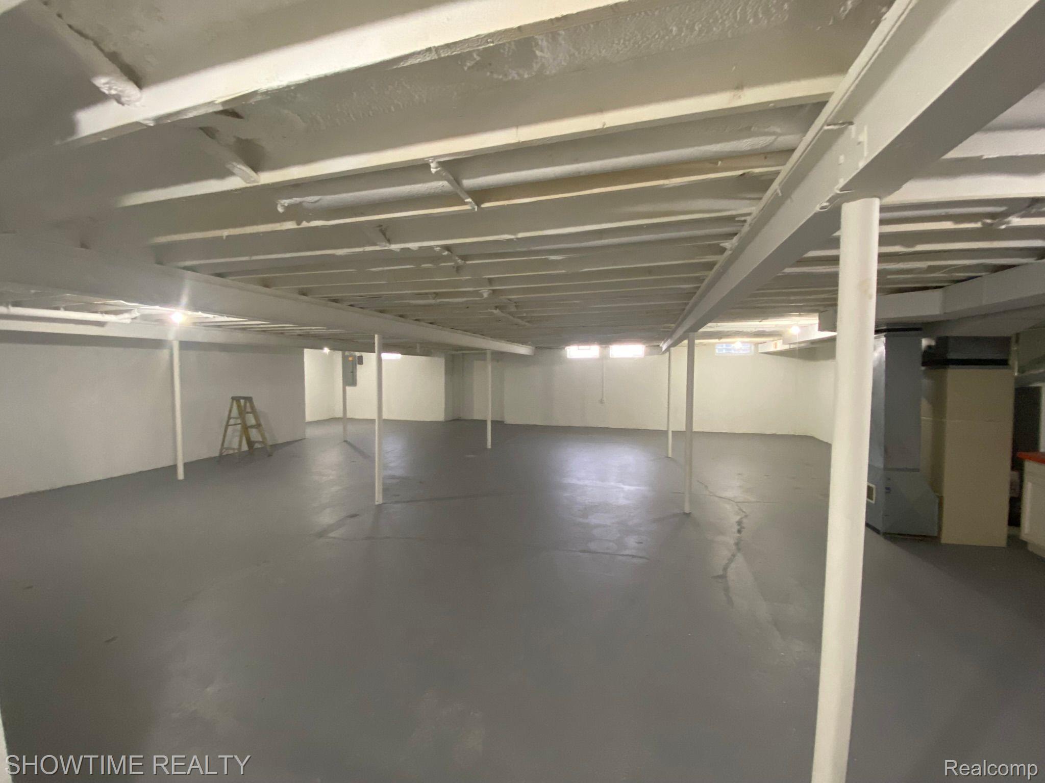 2152 REGENCY HILLS Drive