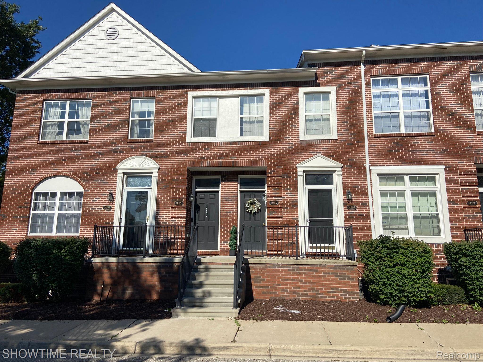 14592 VAUXHALL Drive