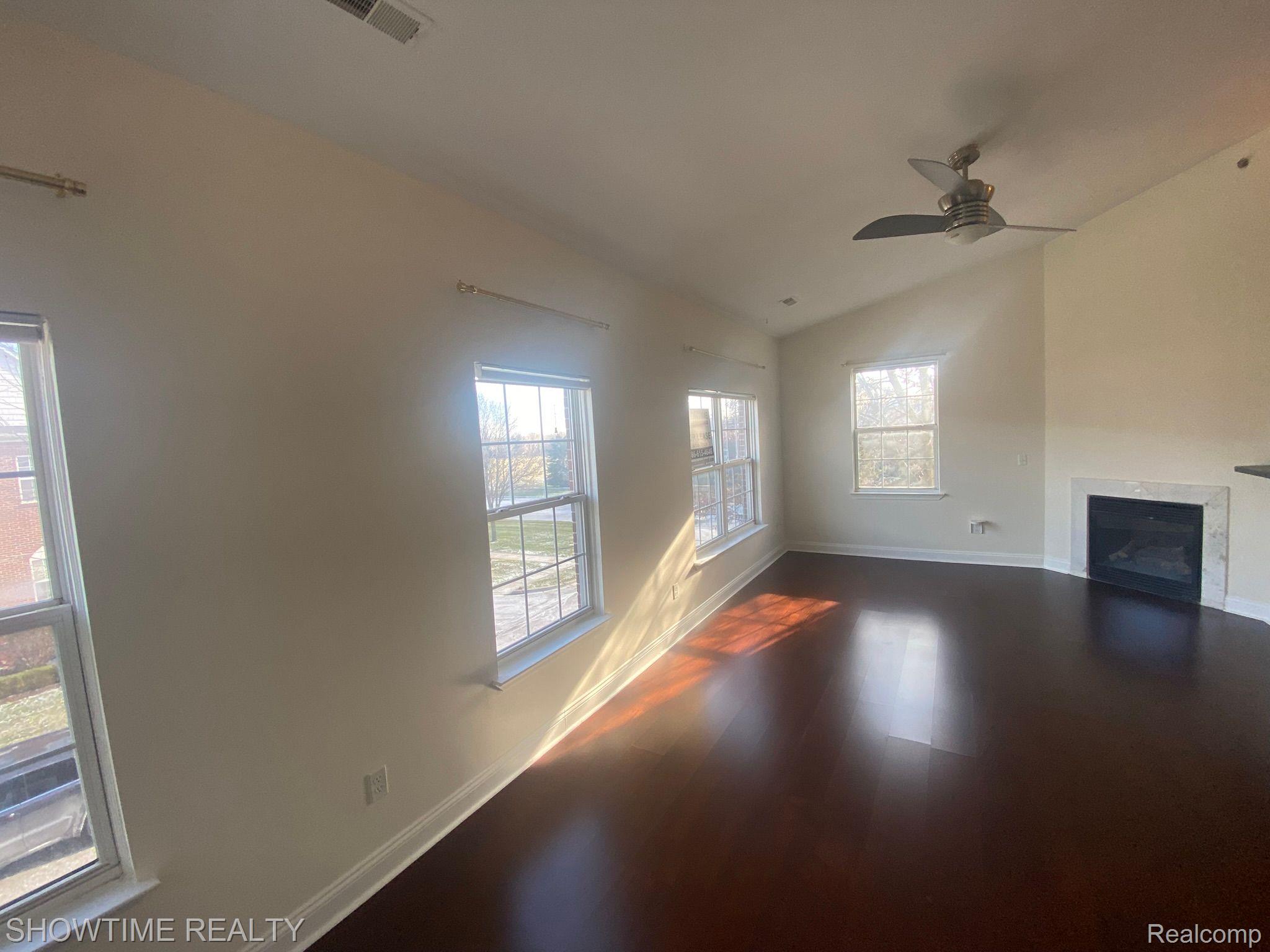 14592 VAUXHALL Drive