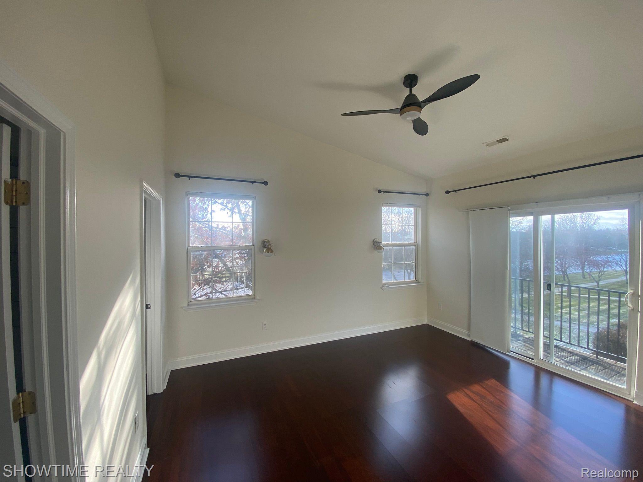 14592 VAUXHALL Drive