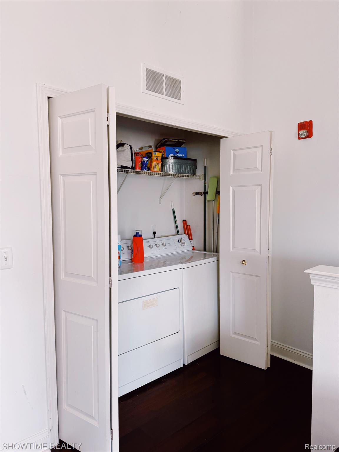 14592 VAUXHALL Drive