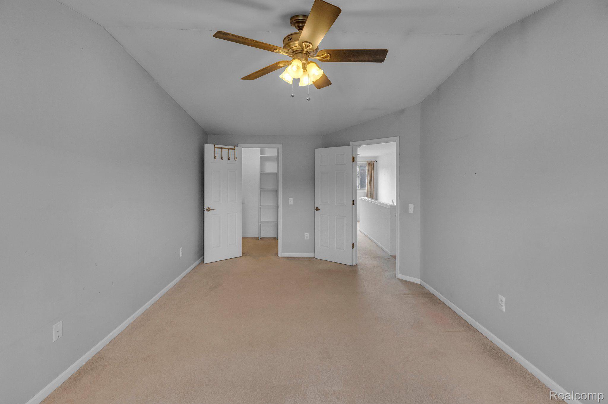 53984 BIRCHWOOD Court Unit #15