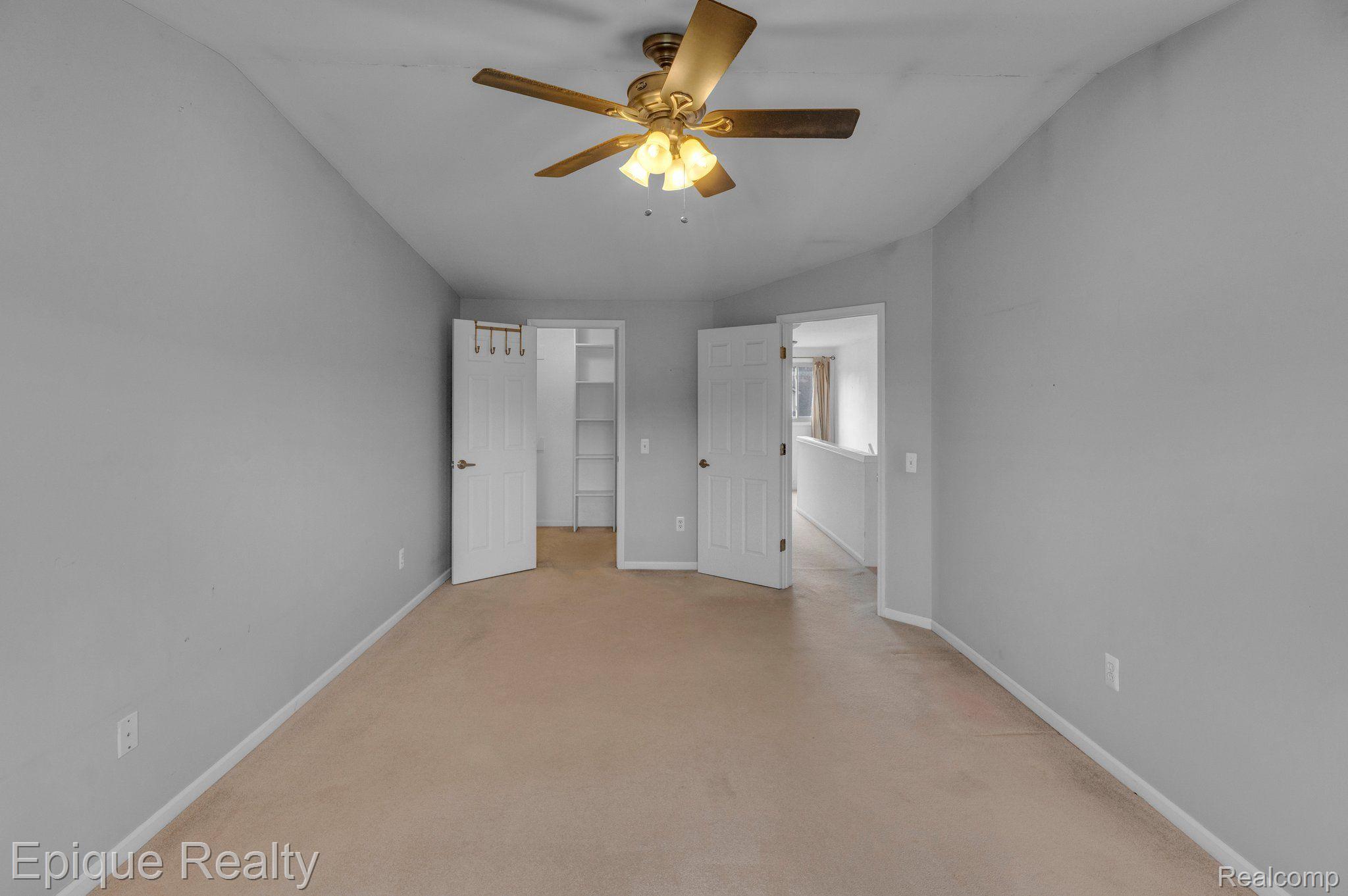 53984 BIRCHWOOD Court Unit #15