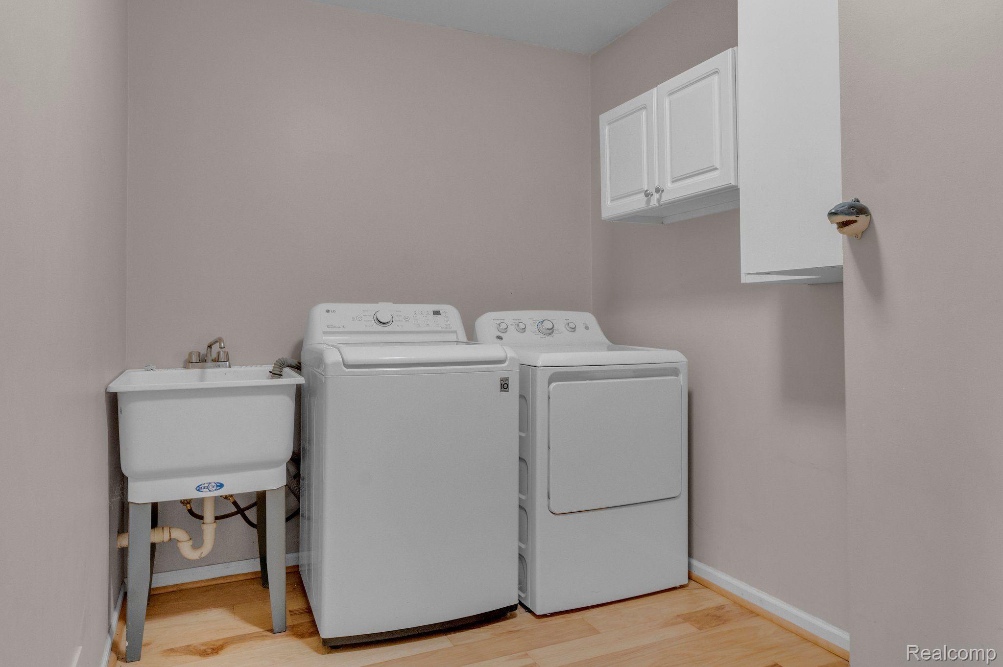 53984 BIRCHWOOD Court Unit #15