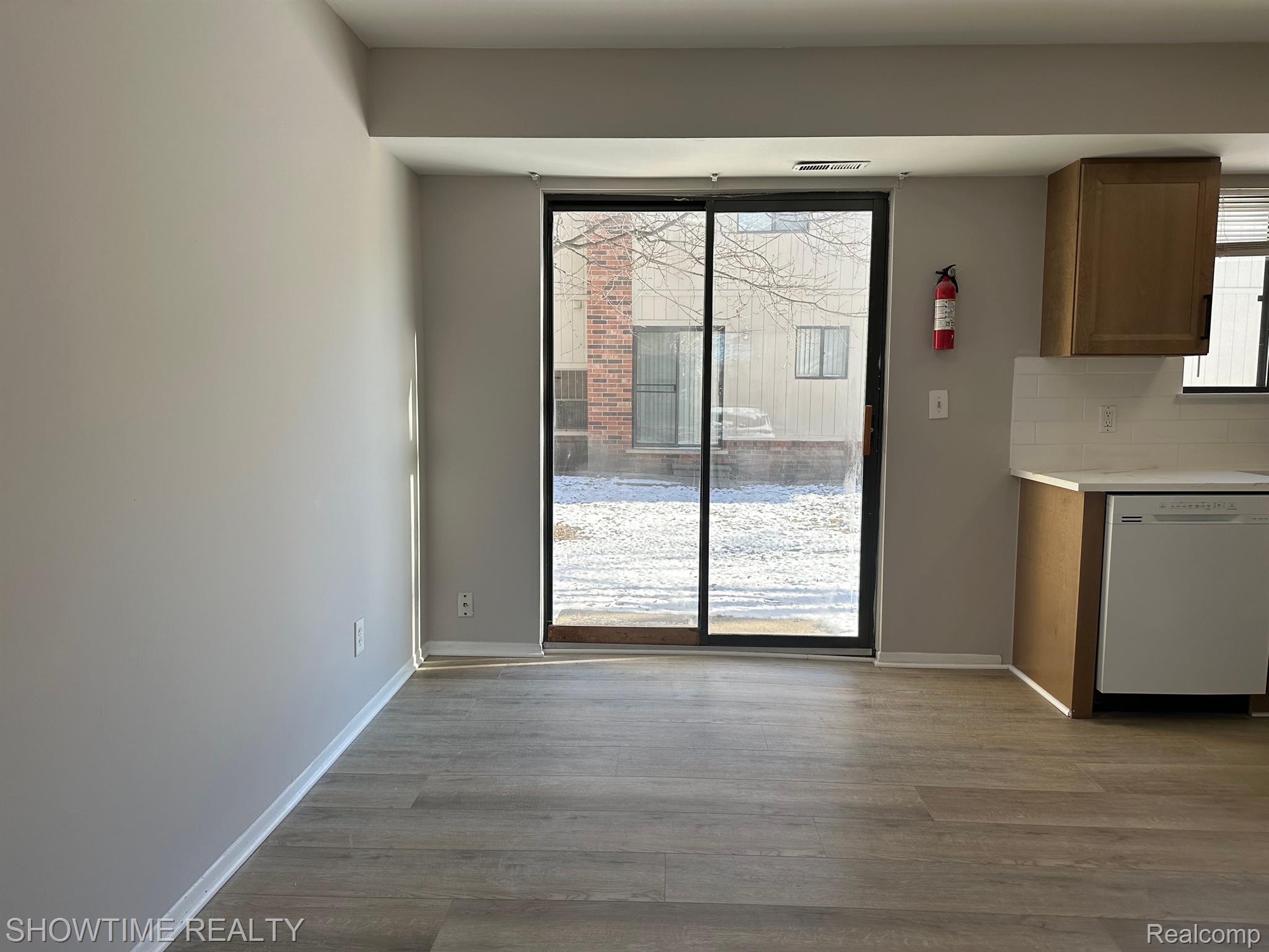 40860 HIGHPOINTE Drive