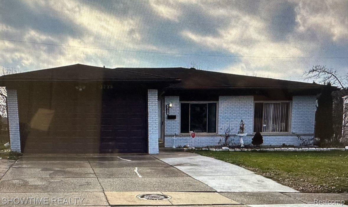 3728 MERRIMAC Drive