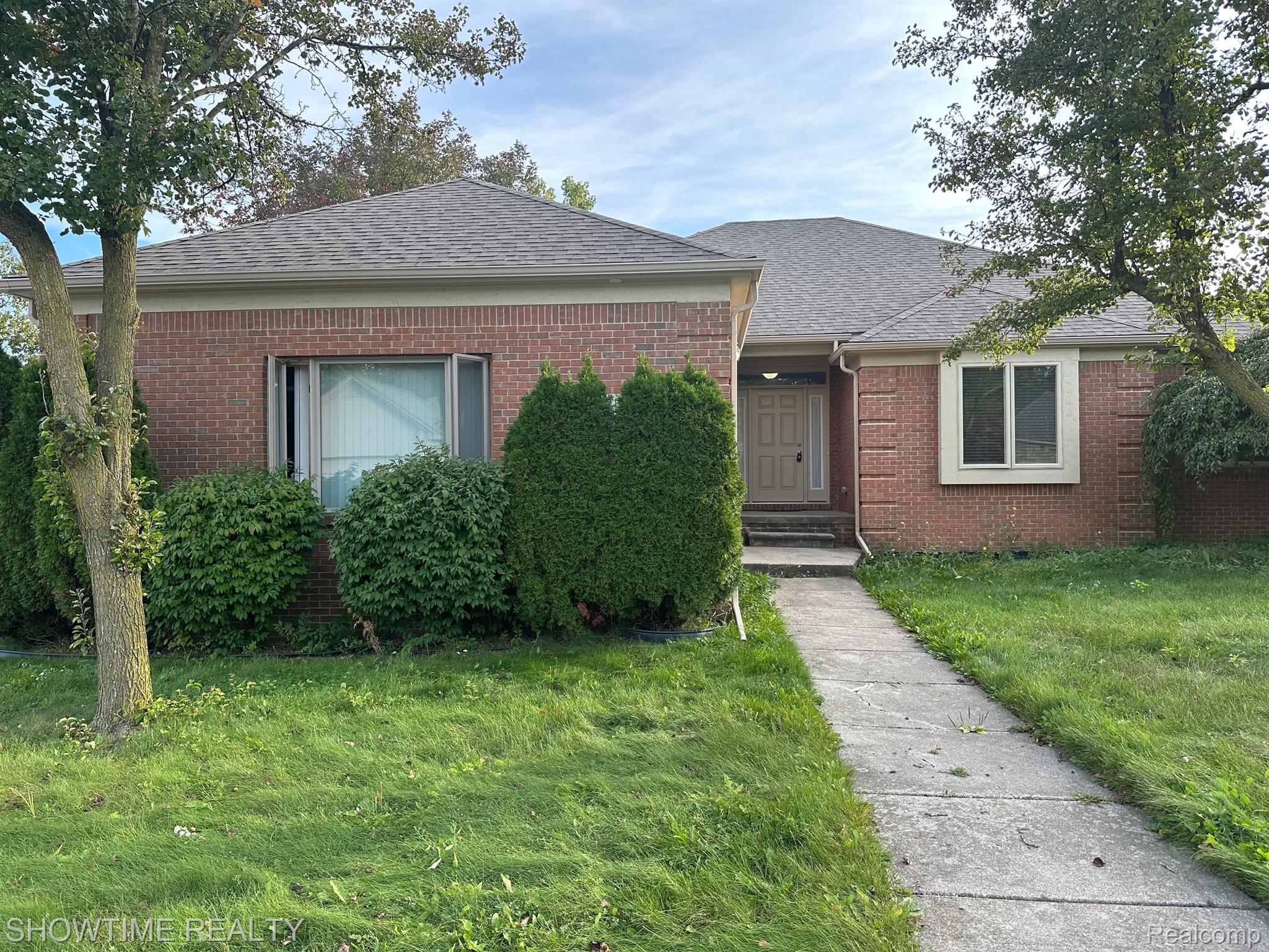 21130 PARKPLACE Lane