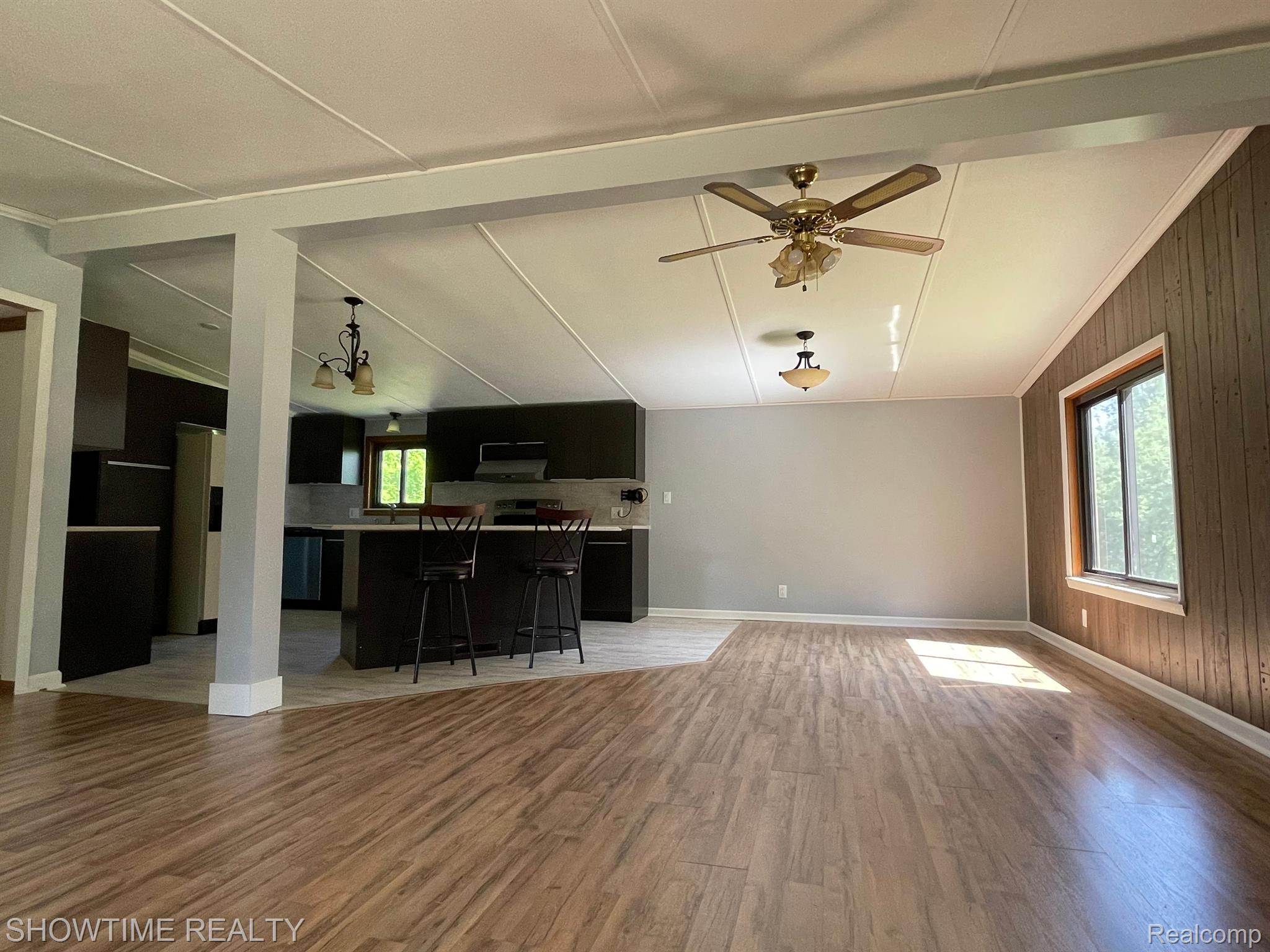 5957 LYONS Road