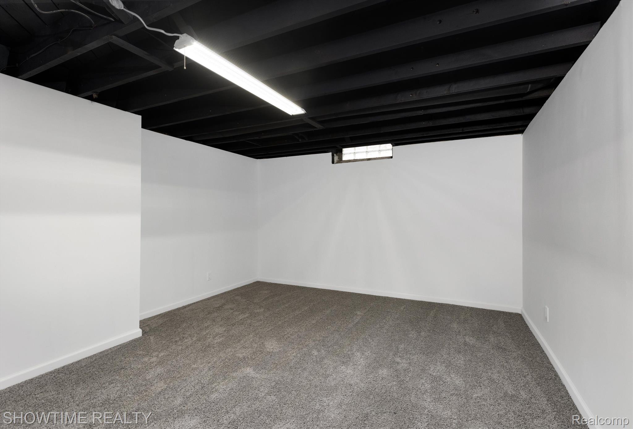 19940 BRENTWOOD Street