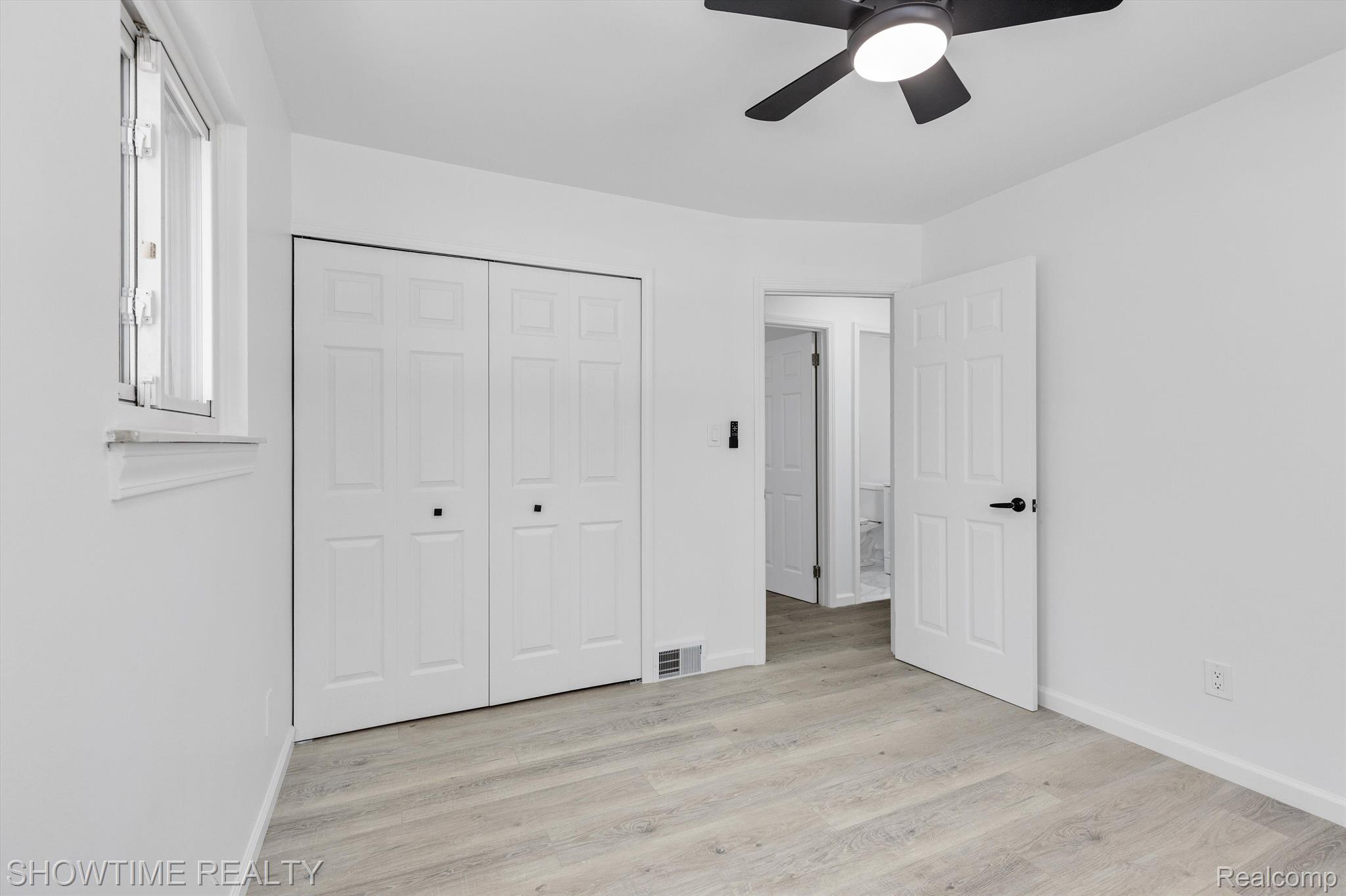 19940 BRENTWOOD Street