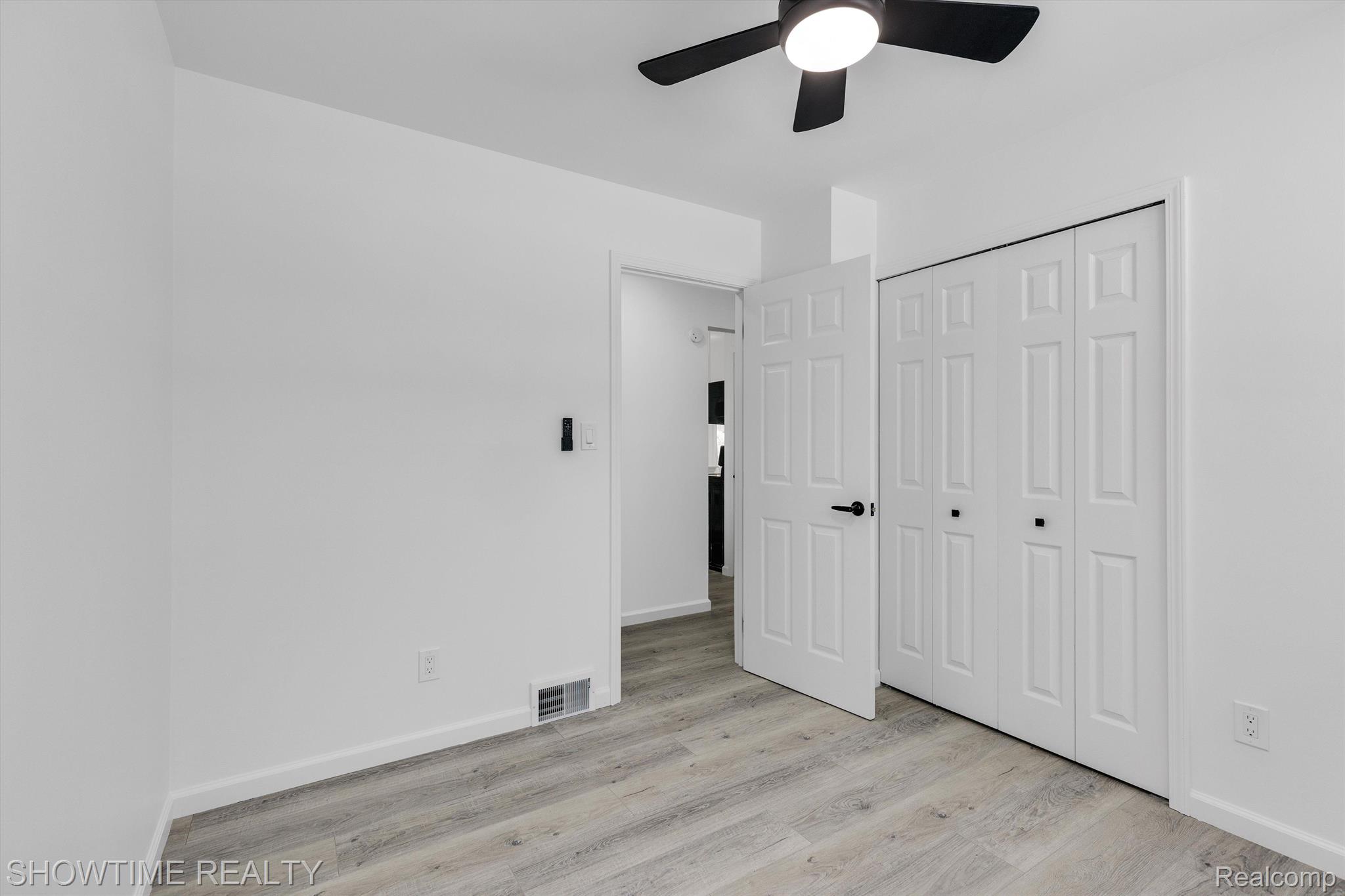 19940 BRENTWOOD Street