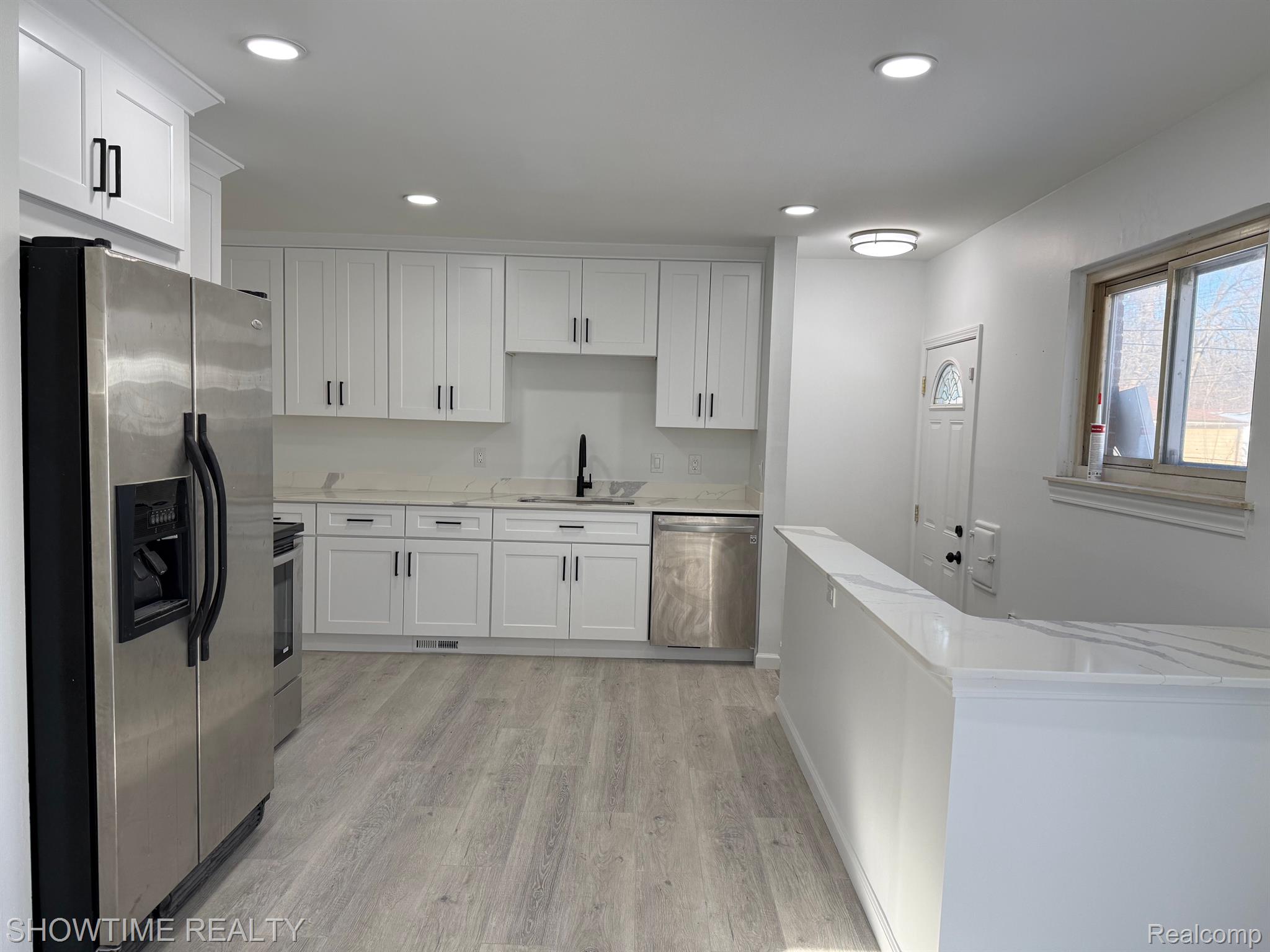 19940 BRENTWOOD Street