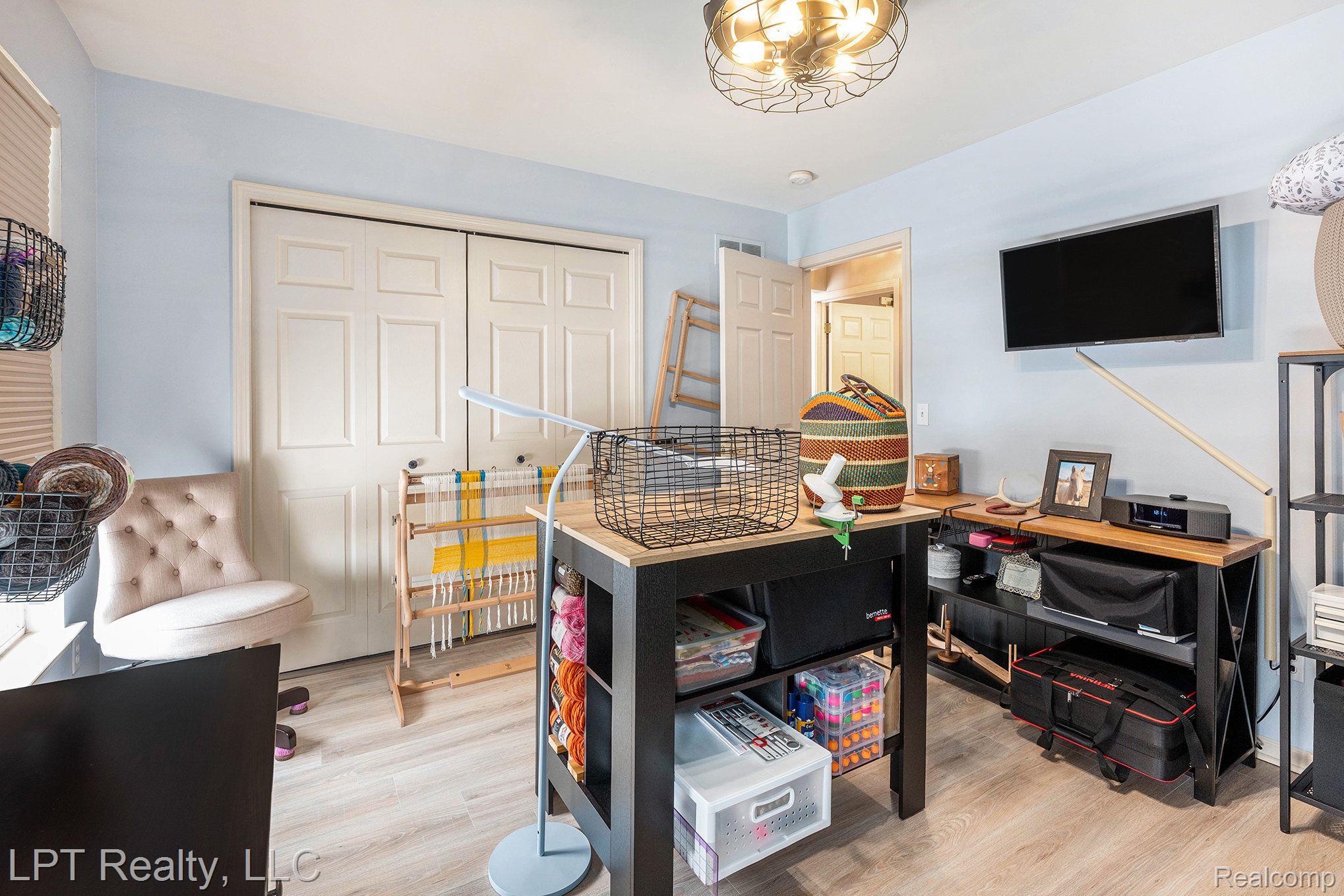 54472 ISLE ROYALE Avenue