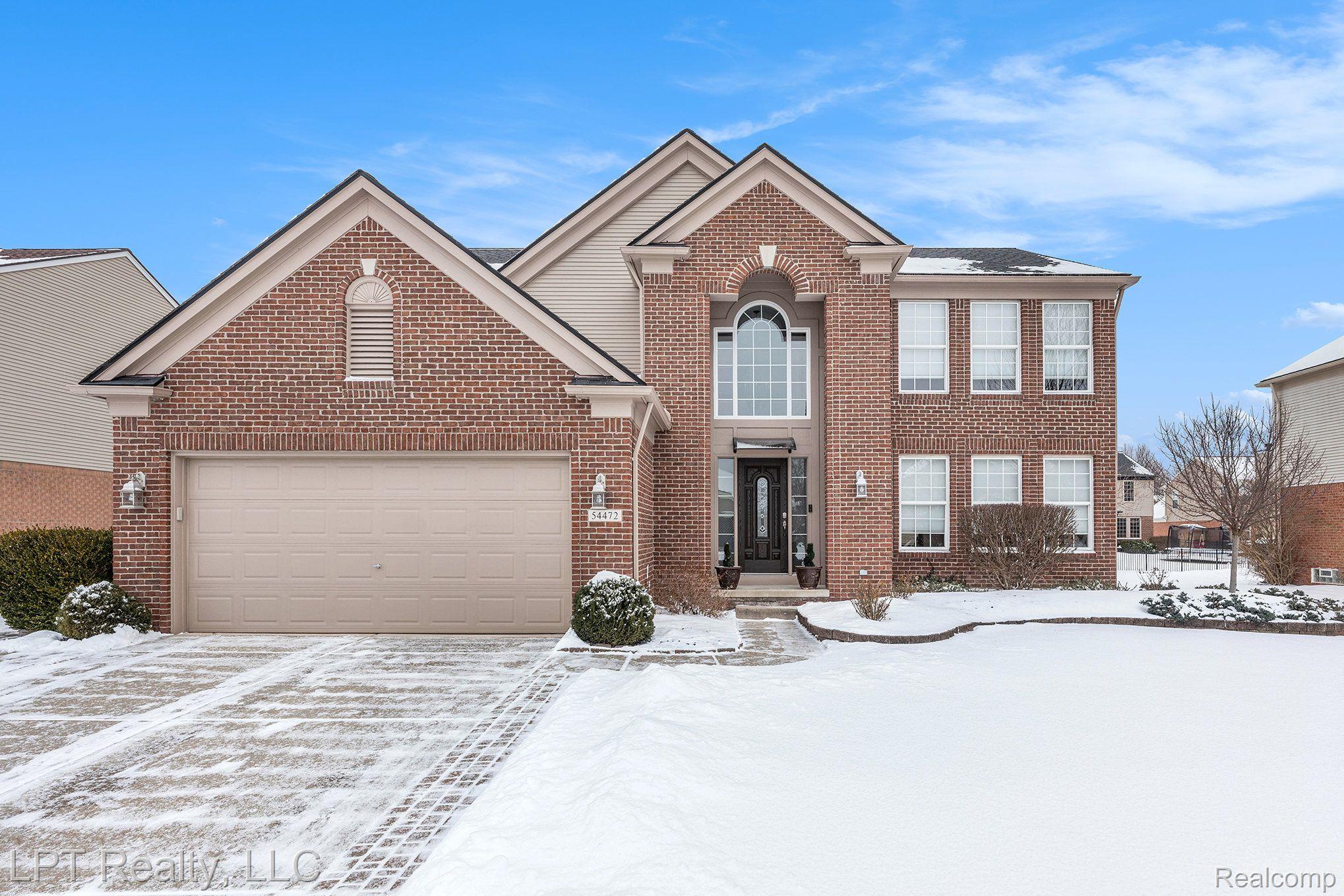 54472 ISLE ROYALE Avenue