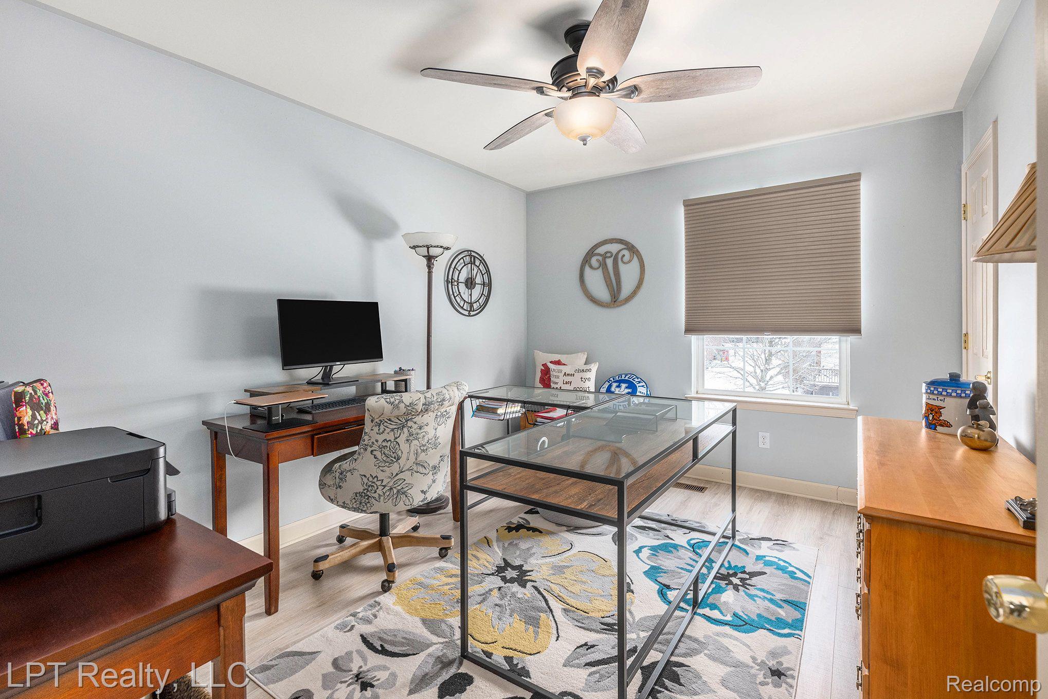 54472 ISLE ROYALE Avenue