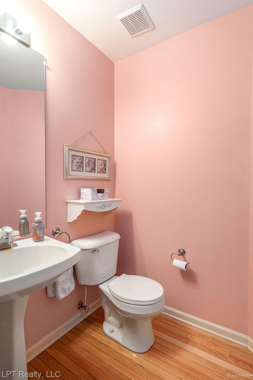 54472 ISLE ROYALE Avenue