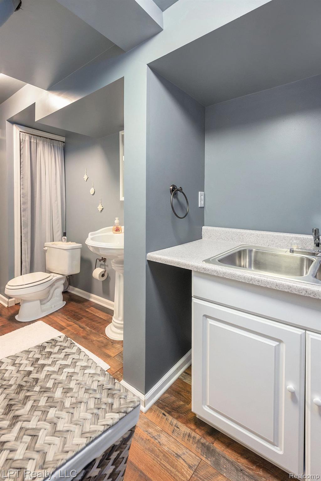 54472 ISLE ROYALE Avenue