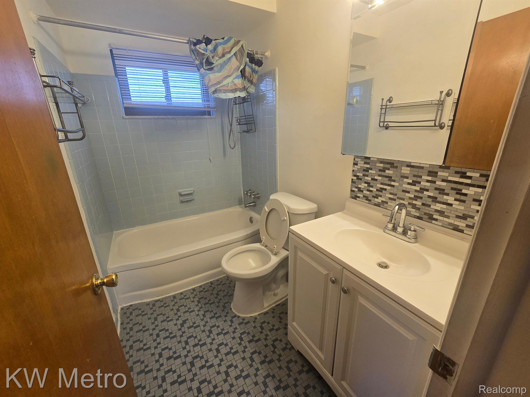 8232 SAN MARCO Boulevard