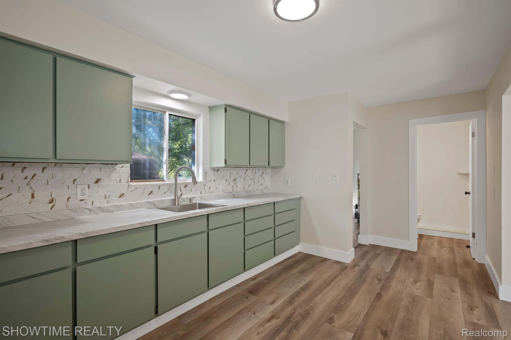 3512 FERN ave Avenue