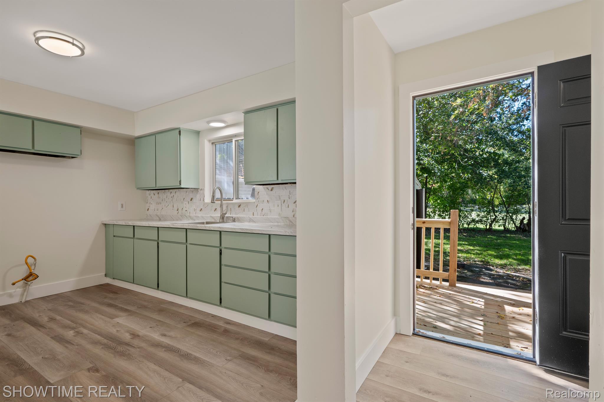 3512 FERN ave Avenue