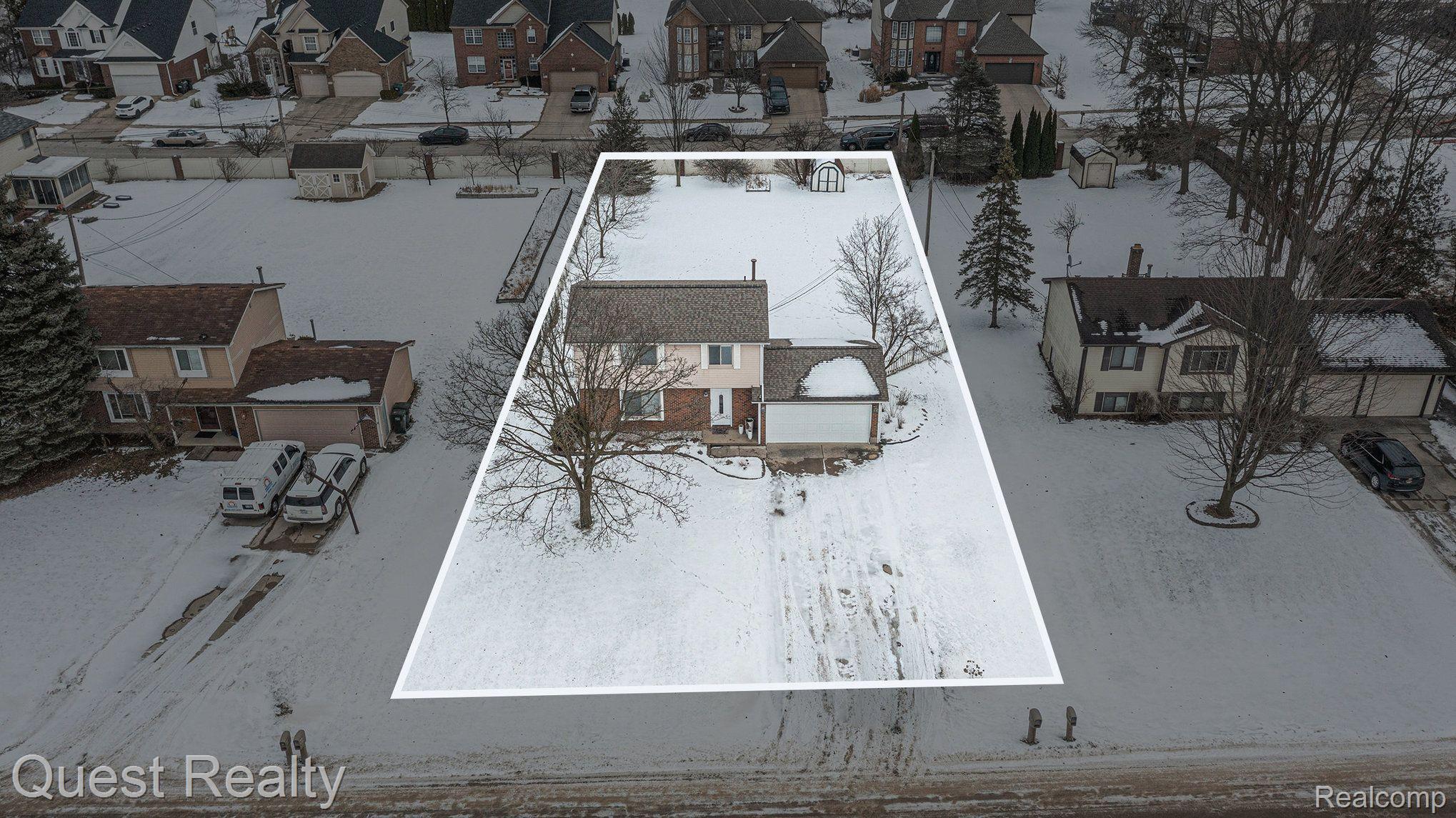 3025 ROCKHAVEN Avenue