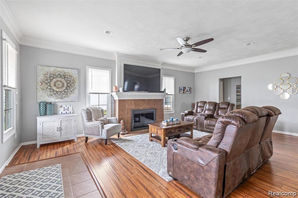 87 N WASHINGTON Street