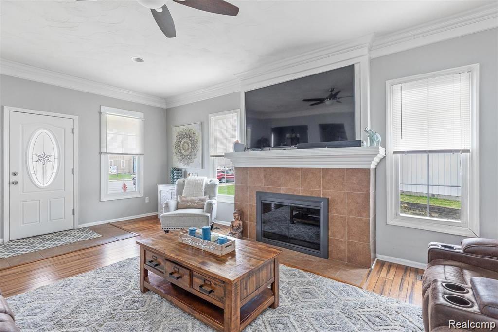 87 N WASHINGTON Street