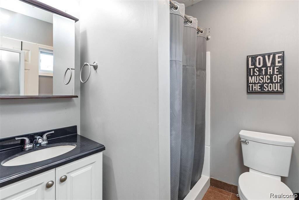 87 N WASHINGTON Street