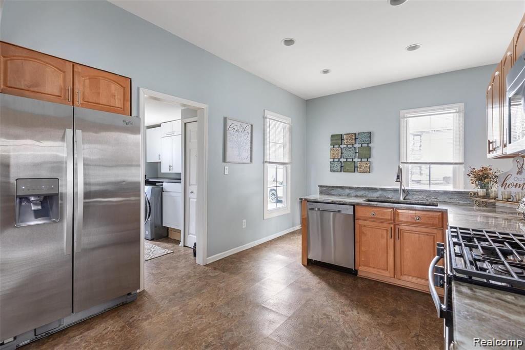 87 N WASHINGTON Street