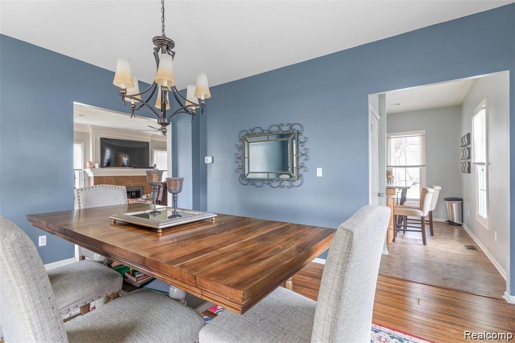 87 N WASHINGTON Street