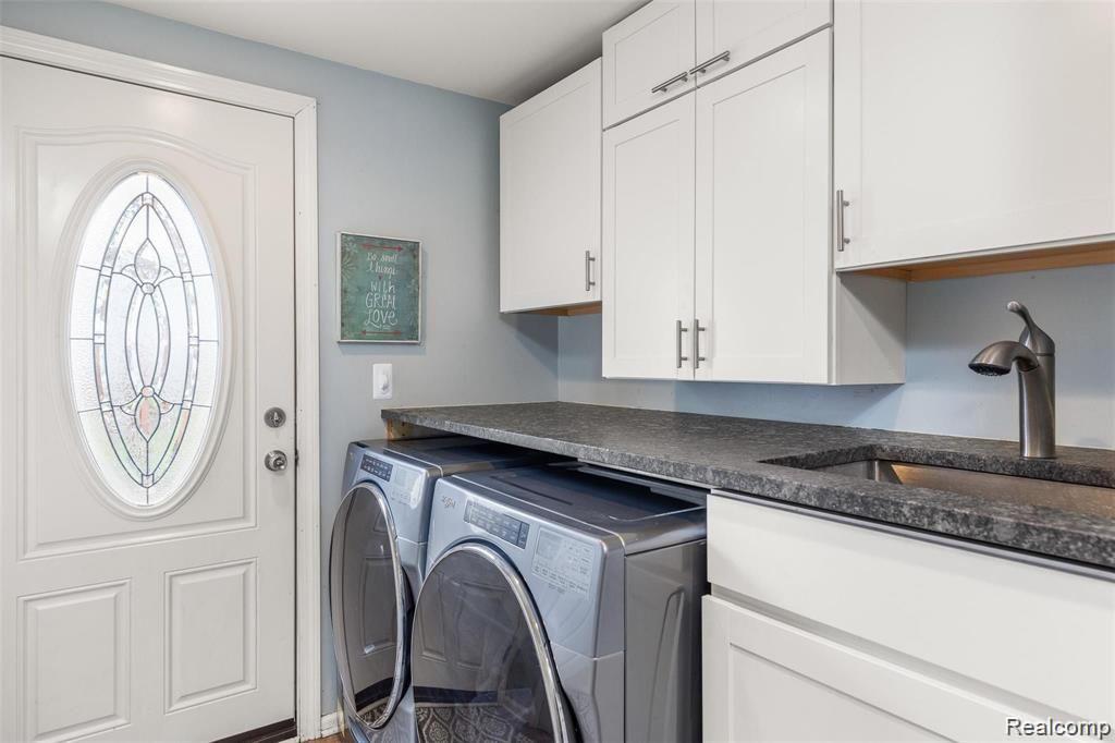 87 N WASHINGTON Street