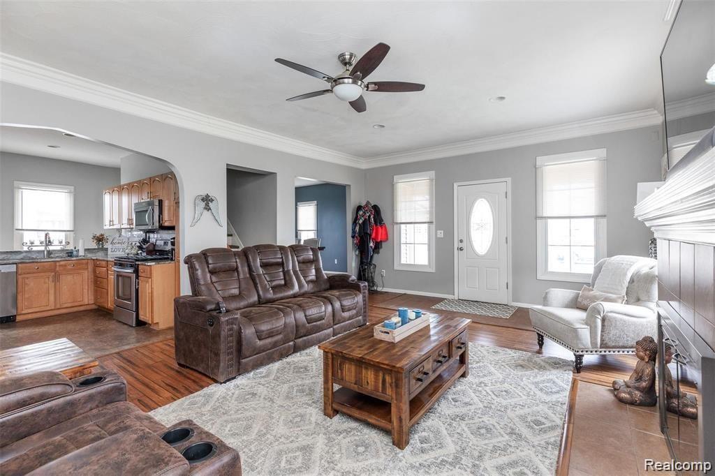 87 N WASHINGTON Street