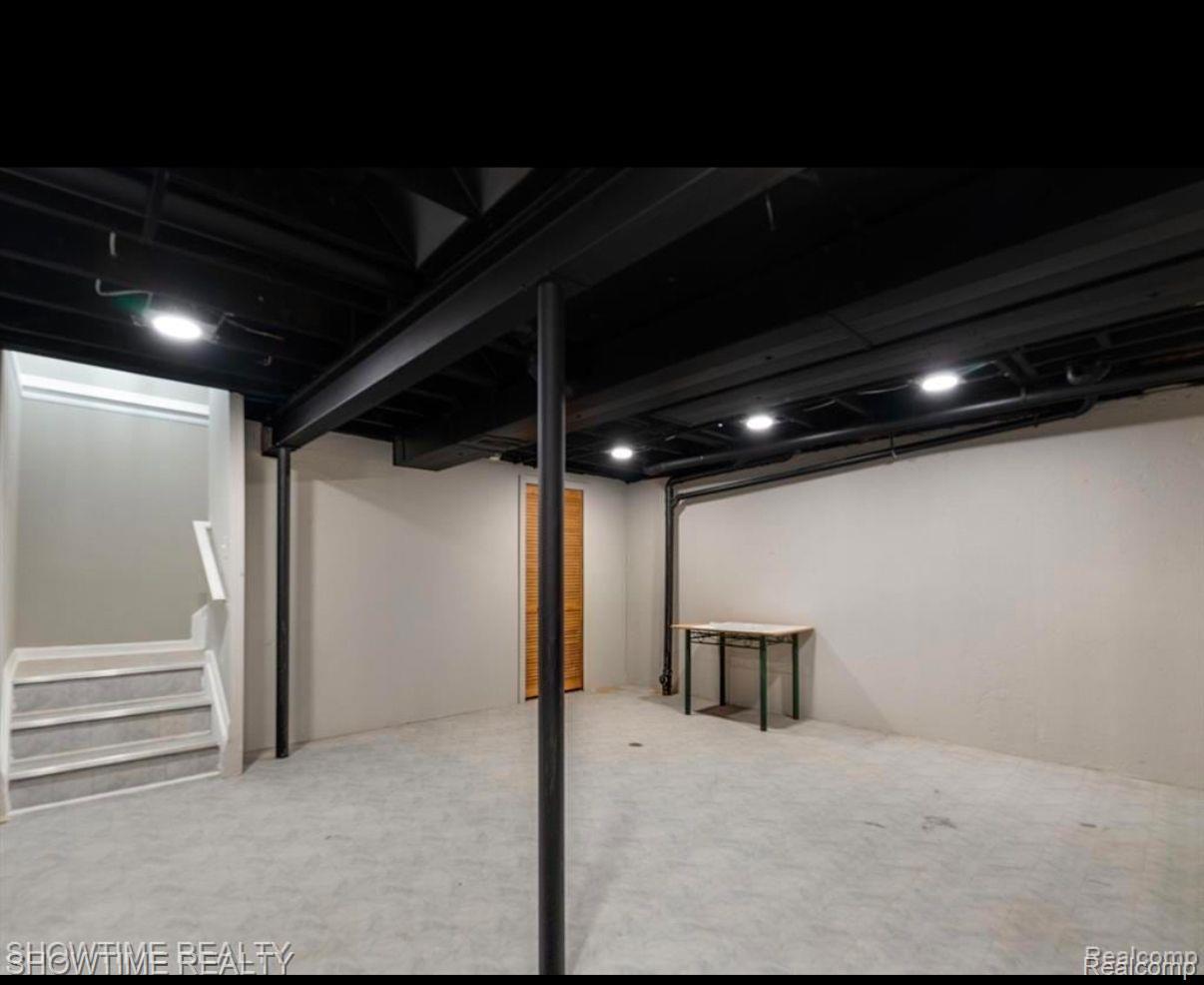 20399 VILLA GRANDE Circle