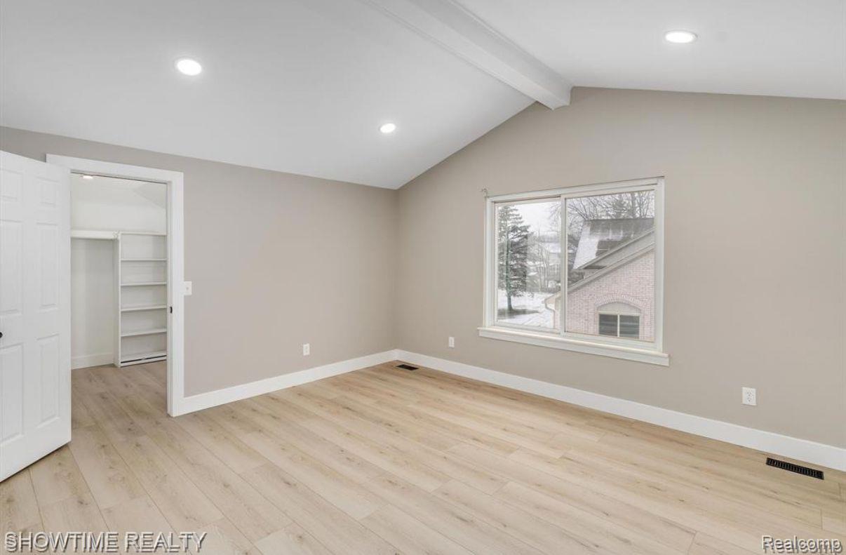 20399 VILLA GRANDE Circle