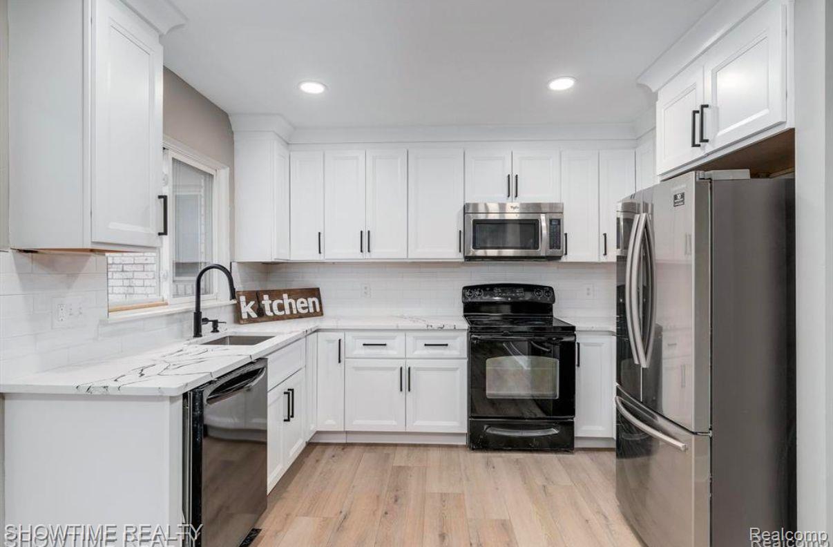 20399 VILLA GRANDE Circle