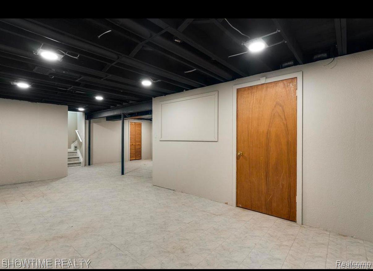 20399 VILLA GRANDE Circle