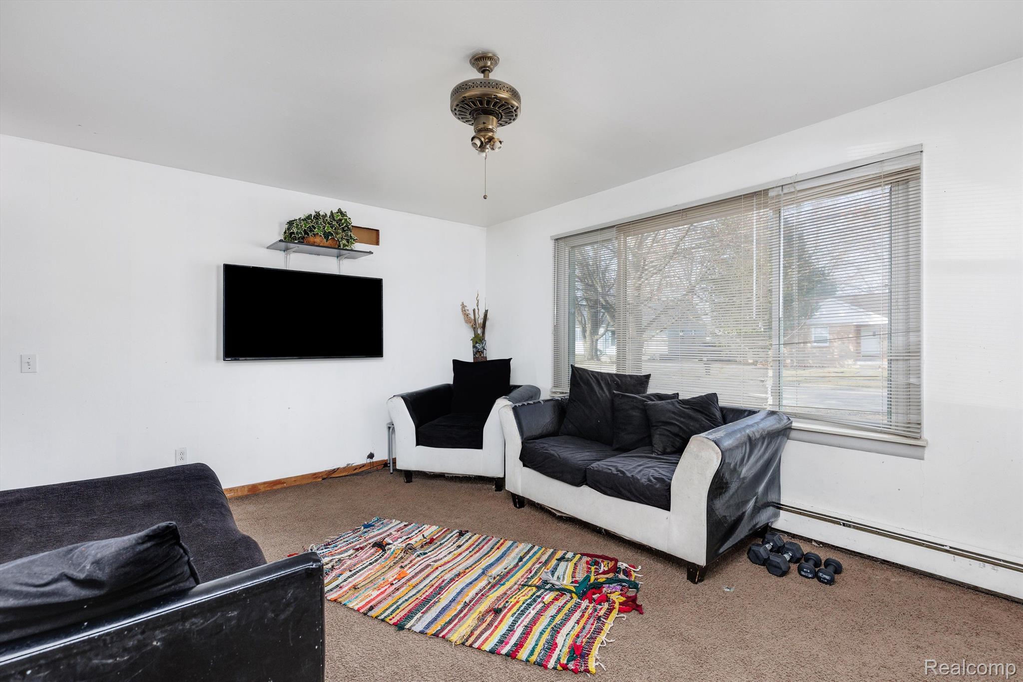 19000 FLORIAN Street