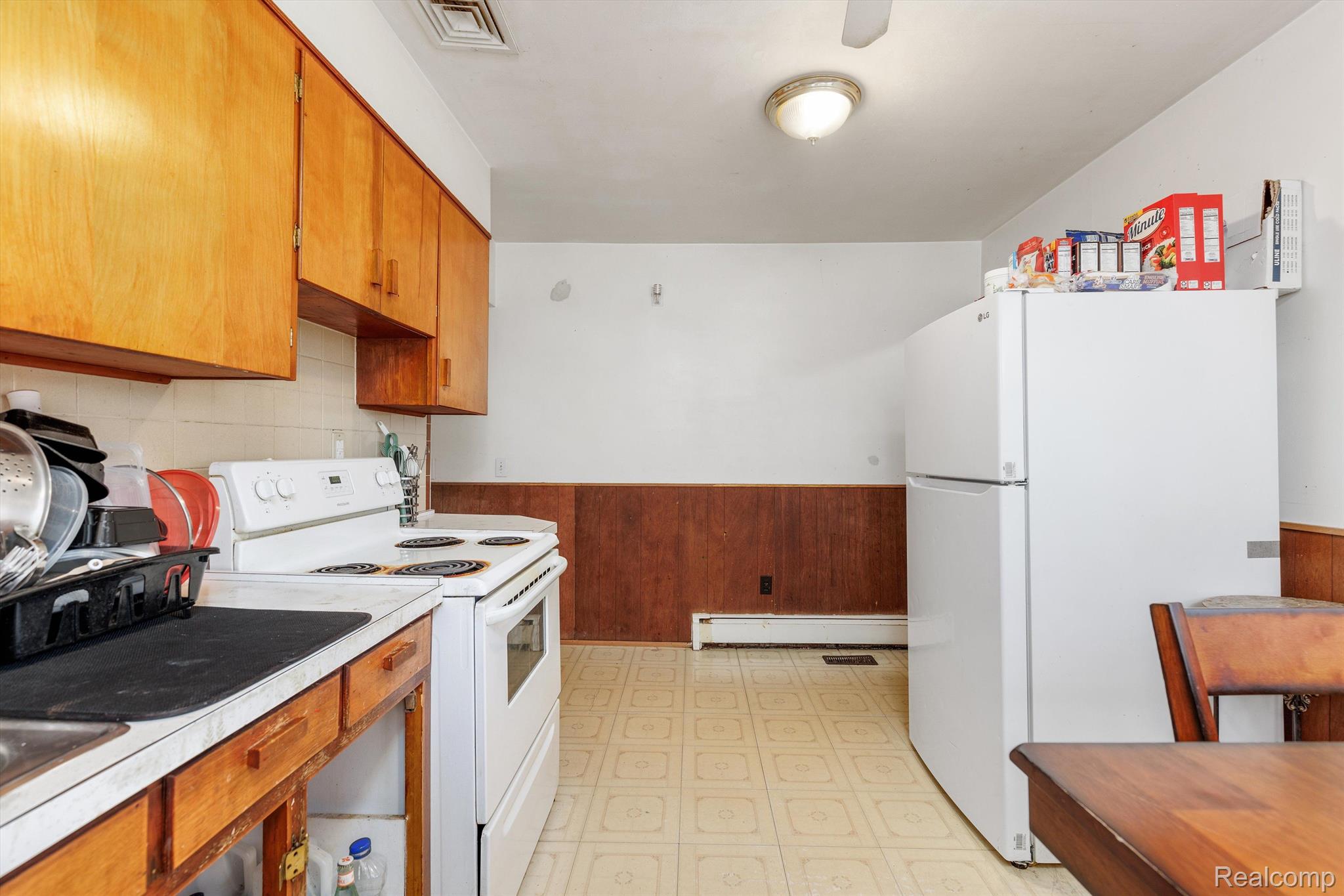 19000 FLORIAN Street