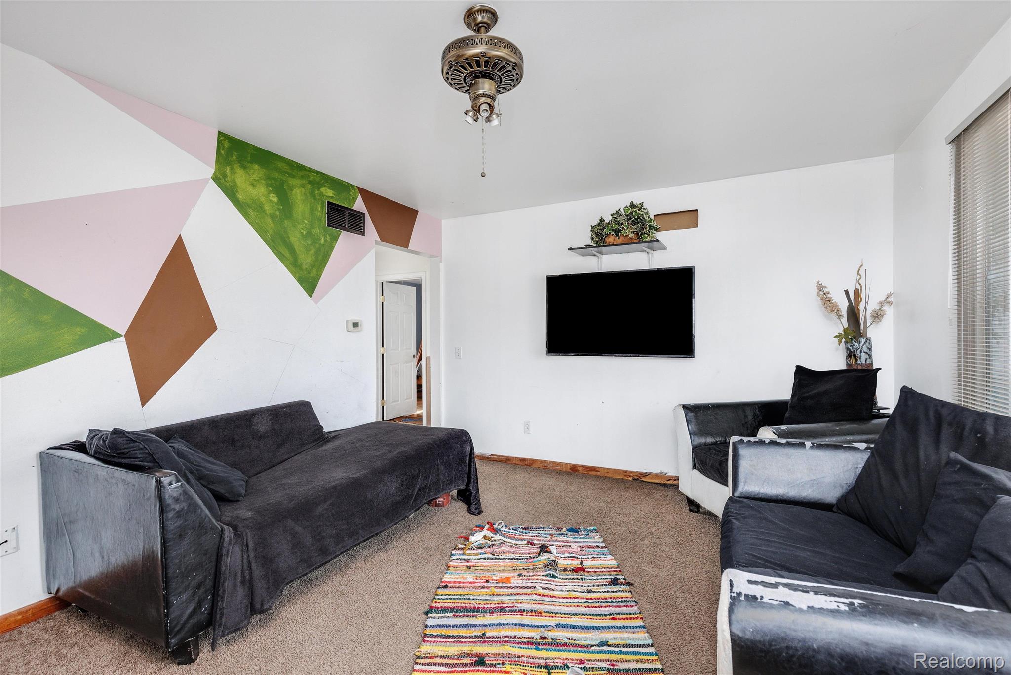 19000 FLORIAN Street